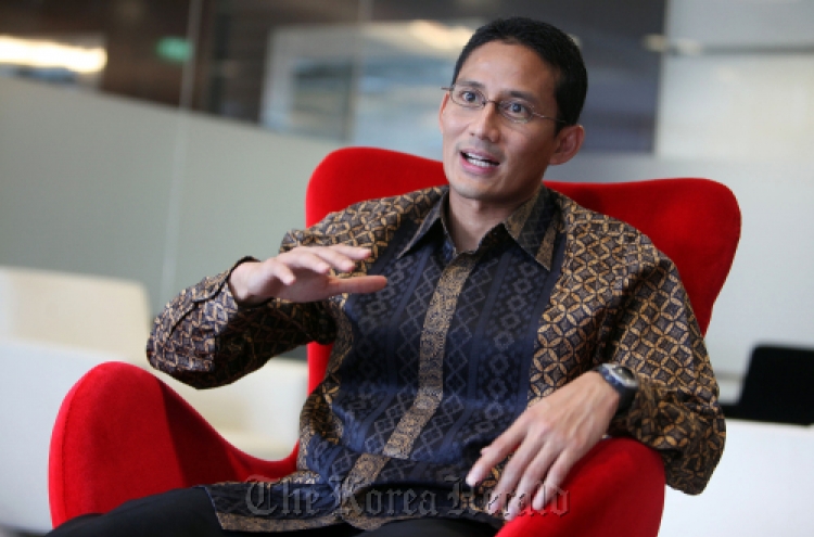 Wealthy Indonesians start sharing the wealth