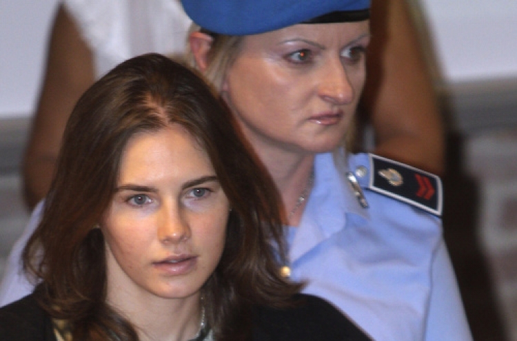 Knox alleges sexual harassment while in Italian jail