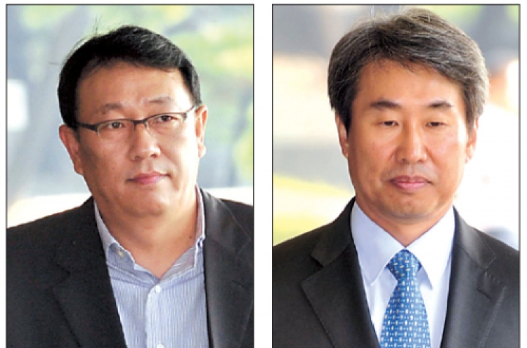 Shin, Lee interrogated together over bribery accusations