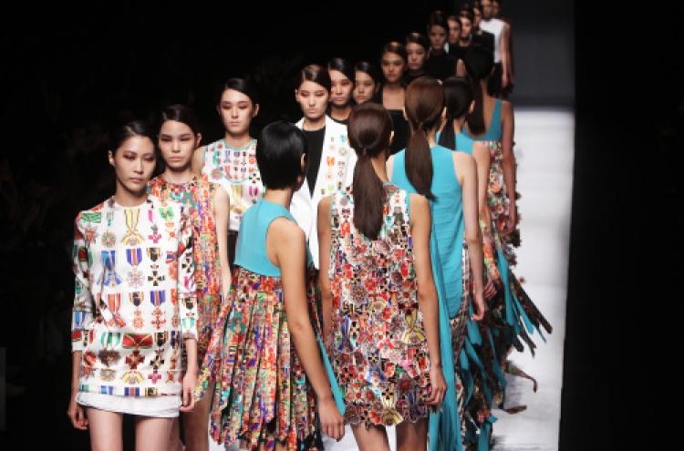 Kuho opens Fashion Week with taste of Russia