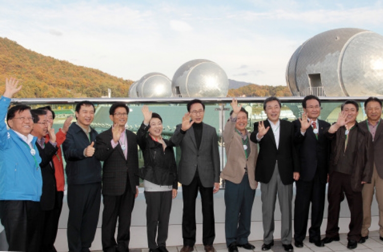 Korea celebrates revival of four rivers