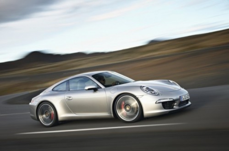 Porsche has “overwhelming” orders for $119,000 revamped 911