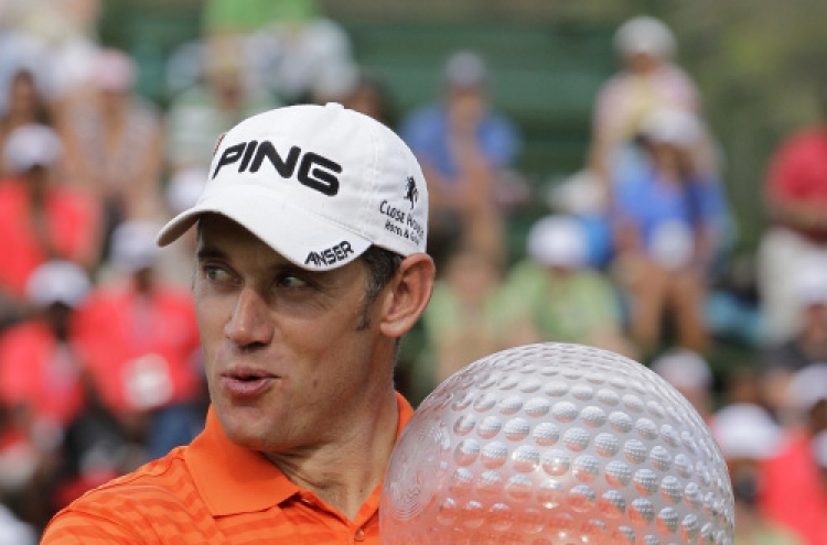 Westwood retains title in Sun City