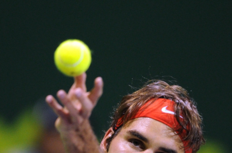 Federer, Nadal reach semis in Qatar