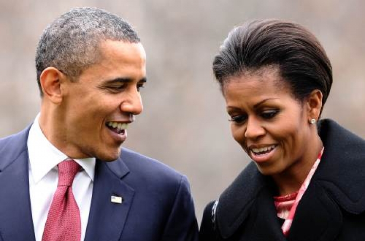 Obama campaign opens Twitter account for first lady