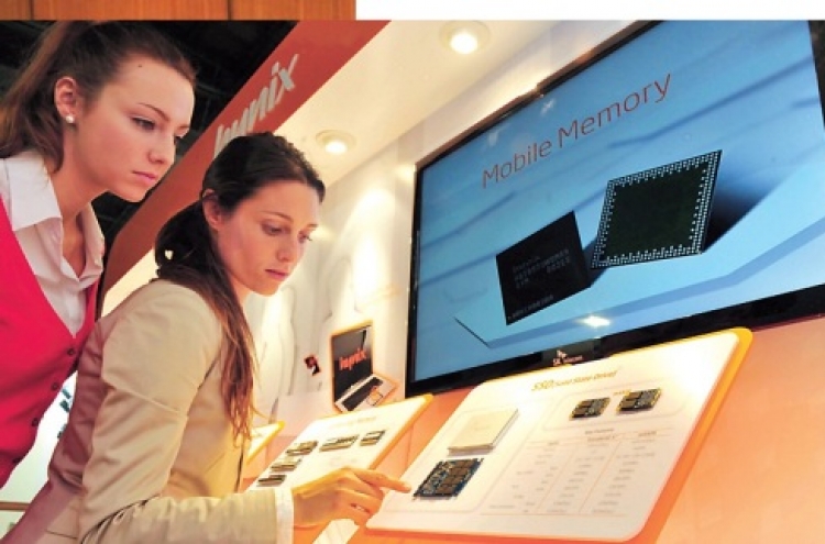 Hynix presents smart mobile solutions