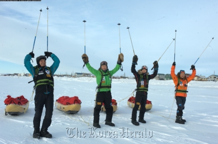 Korean team crosses Bering Strait