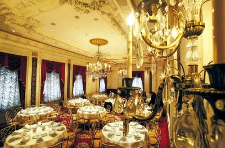 Titanic’s wealthiest passenger built NYC hotel