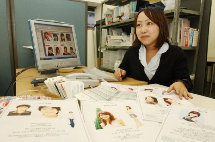 Report: Women’s lower status risk for Asian future