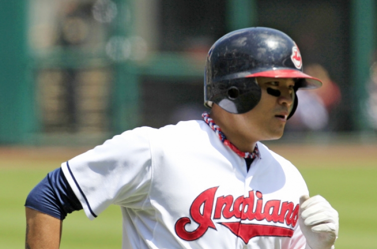 Indians sweep with 2-1 win over Tigers