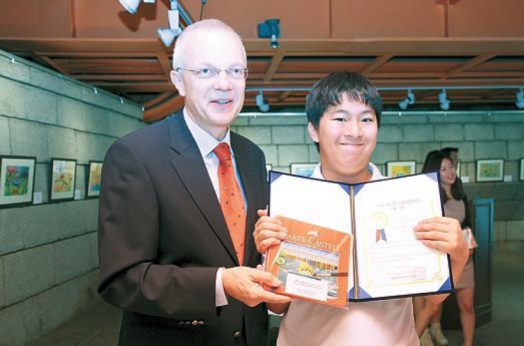 Drawing contest held for autistic kids