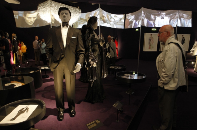 007 exhibition looks at screen spy as style icon
