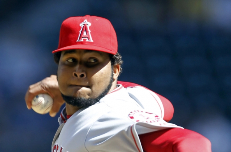 Angels rally in eighth inning for 5-2 win over Mariners