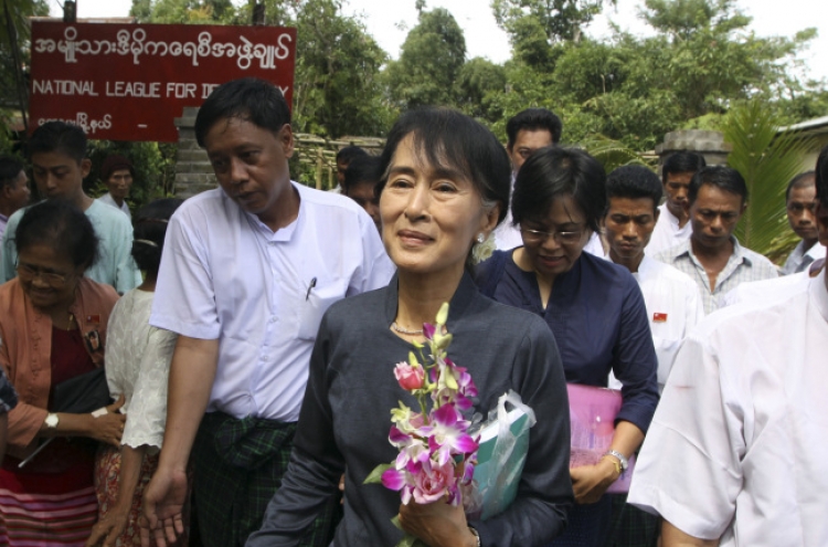 After two-decade gap Suu Kyi set for U.S. return