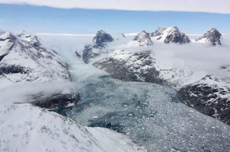 Life found in lake frozen for centuries
