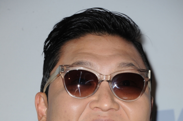 Psy apologizes for past anti-American lyrics