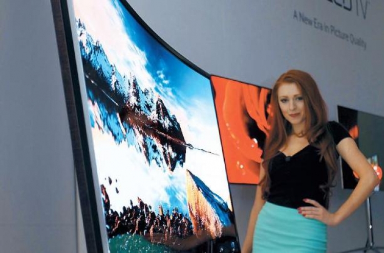 Samsung, LG unveil world’s first ‘curved’ OLED TVs