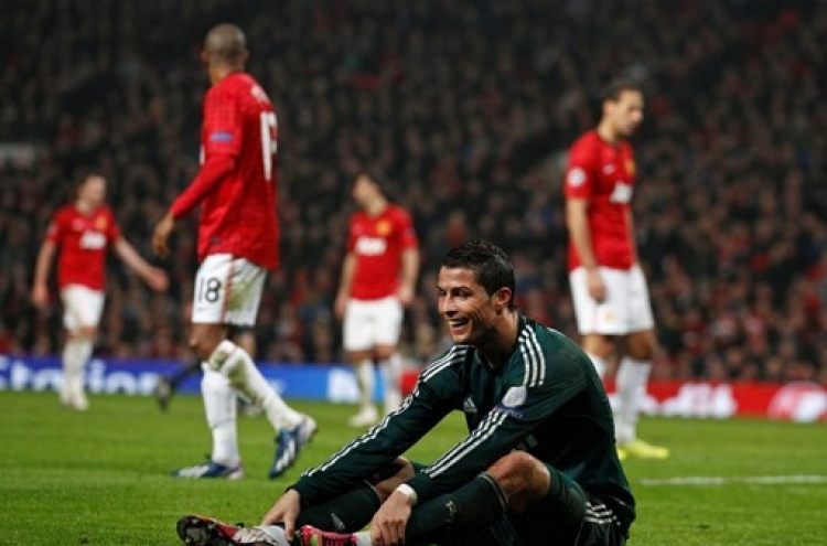 Real Madrid eliminates United in Champions League