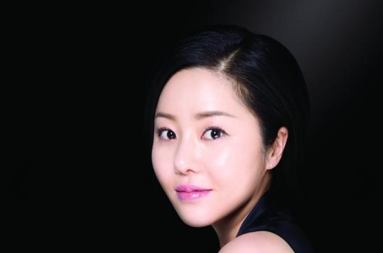 Actress Go Hyun-jung casted in “Queen’s Classroom”