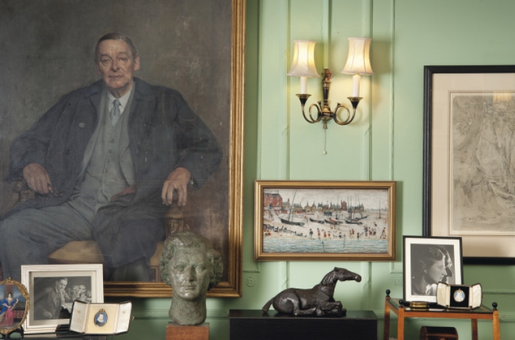Art owned by T.S. Eliot’s widow on sale