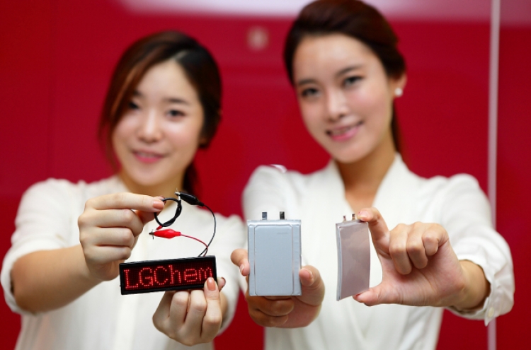 LG Chem to roll out bendable batteries