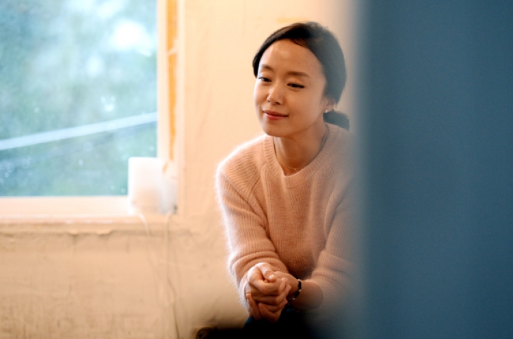 Jeon Do-yeon speaks about her latest movie, motherhood