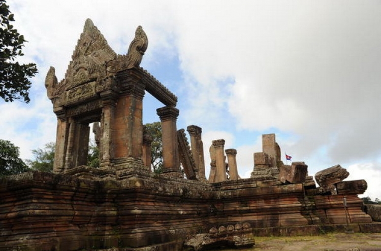 Momentum gains to unite ancient Cambodian statues
