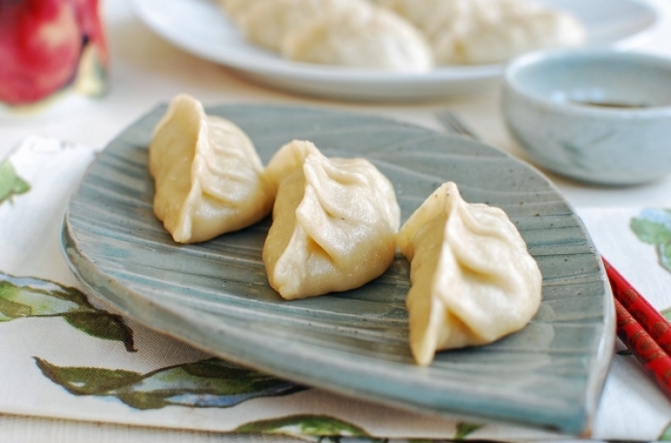 Saeu mandu (shrimp dumplings)