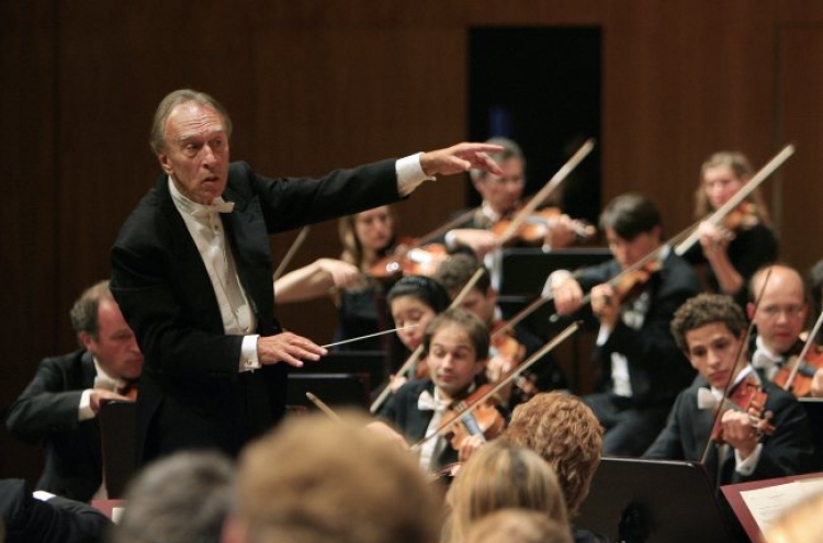 Conductor Abbado dies after stellar career