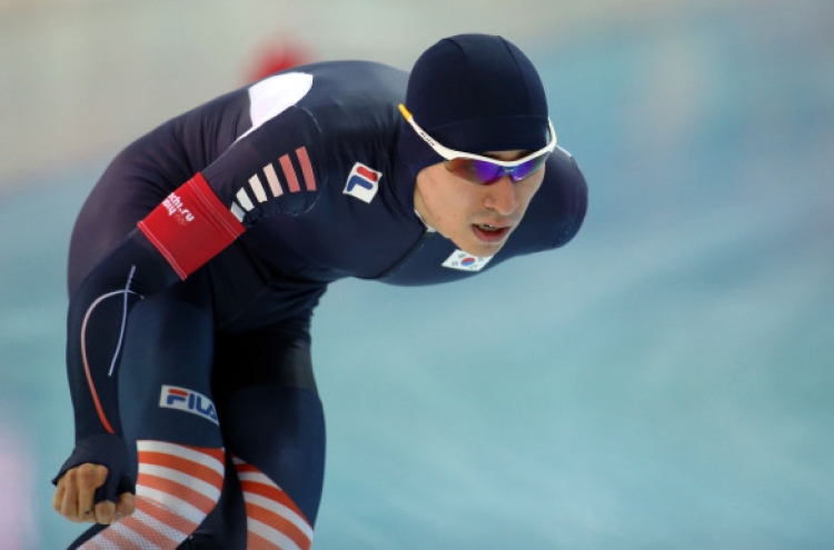 Speed skater Lee Seung-hoon finishes 12th in men's 5,000 meters