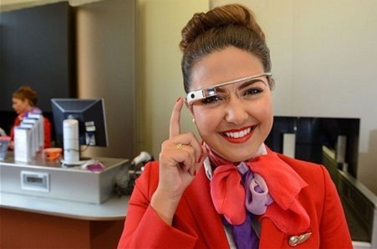 Flight attendants to wear Google Glass