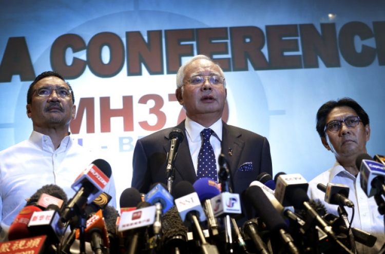 Pilots targeted in Malaysia plane probe