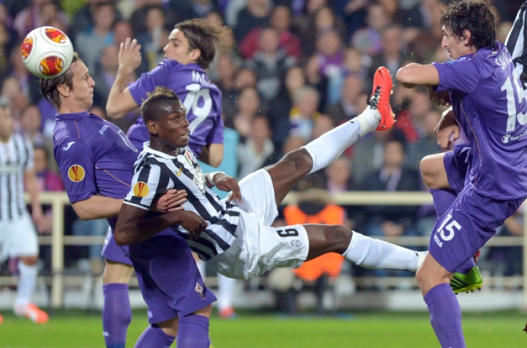Pirlo puts Juventus into Europa League quarters