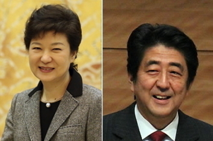 Park, Abe to try to mend ties in 3-way summit with Obama