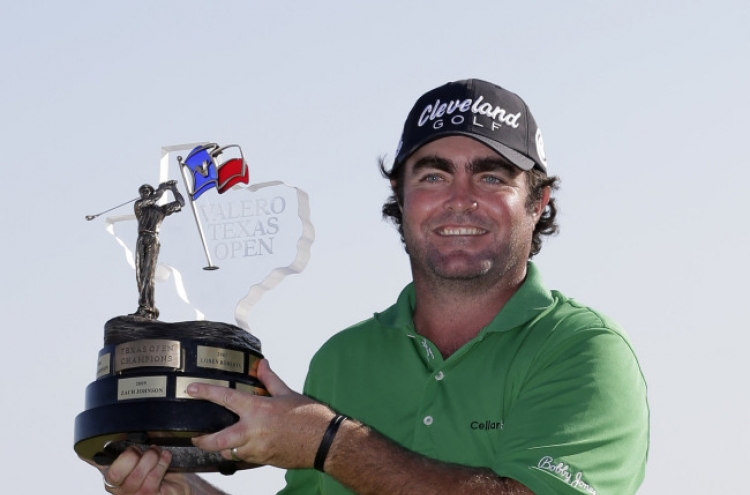 Bowditch holds on at Texas Open