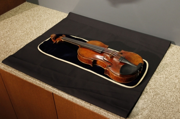 In blind test, soloists like new violins over old