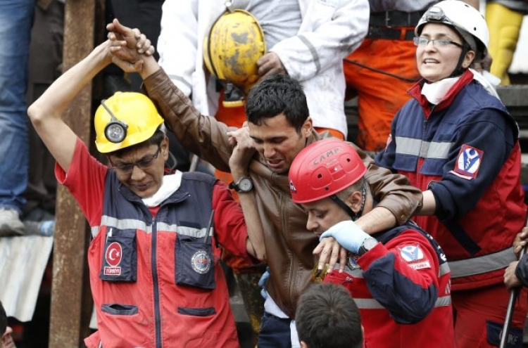 Turkey mine disaster death toll rises to 274: minister