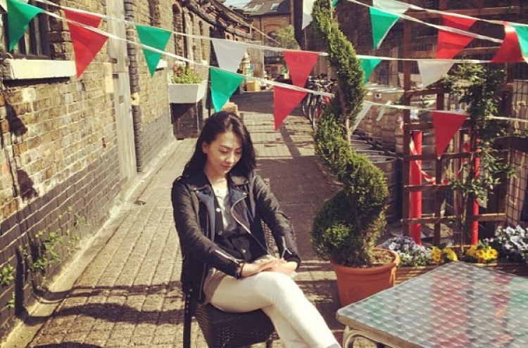 Ex-KARA member Kang Ji-young mulls comeback as actress in Japan