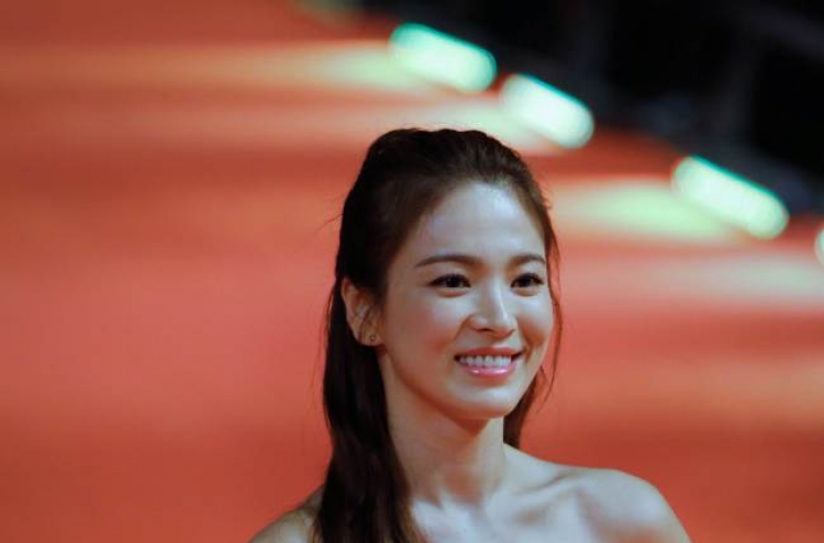 Song Hye-kyo declares opening of Shanghai Film Festival