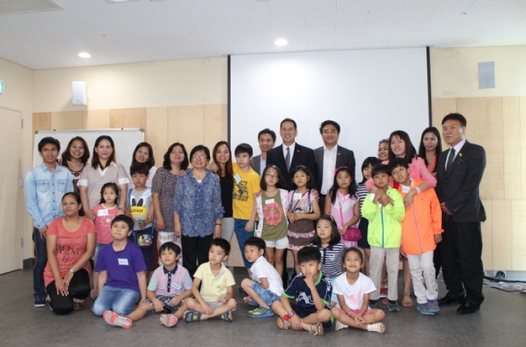 Language class helps Filipino-Korean kids stay in touch with their roots