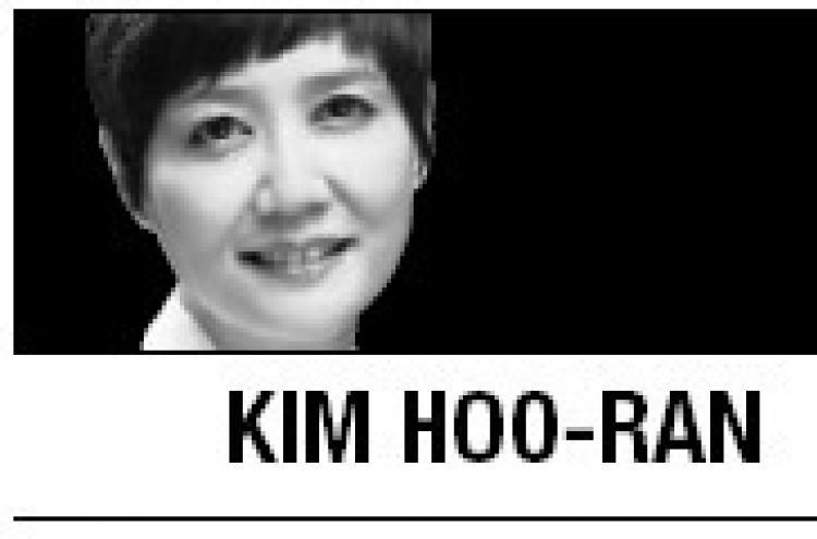 [Kim Hoo-ran] ‘Hangover’ is an uneasy mirror