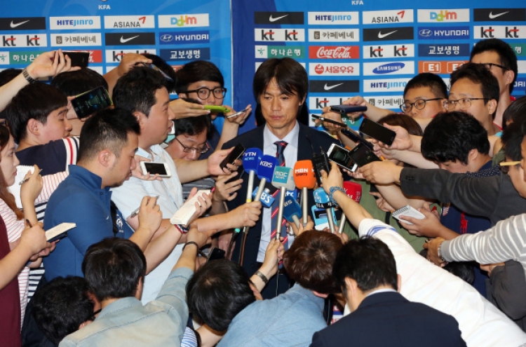 [World Cup] Coach Hong noncommittal about future