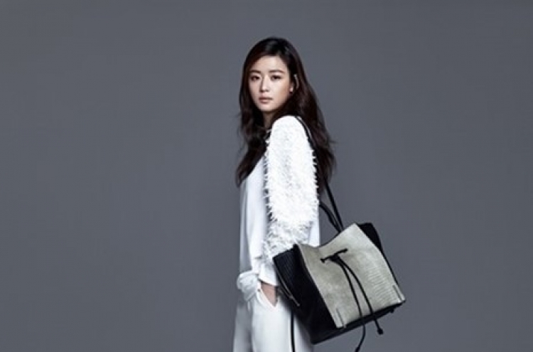 Jun Ji-hyun modeling for ‘rouge and lounge’