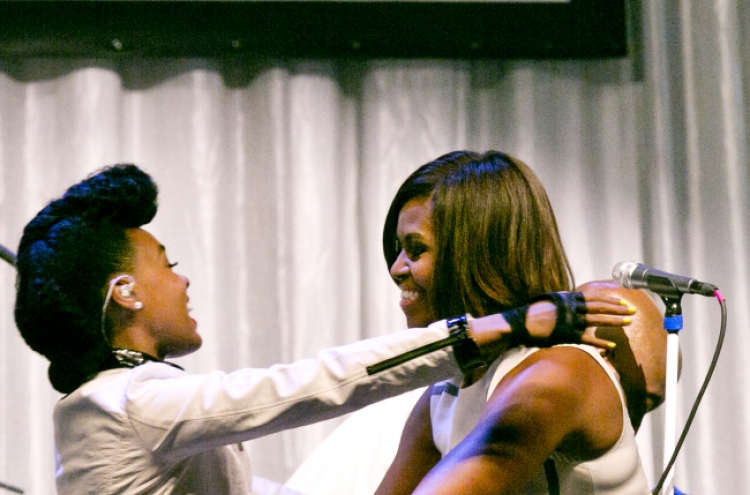 Michelle Obama salutes Grammy Museum