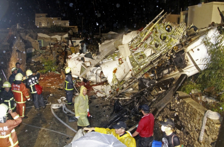Taiwan plane crash kills 48, injures 10