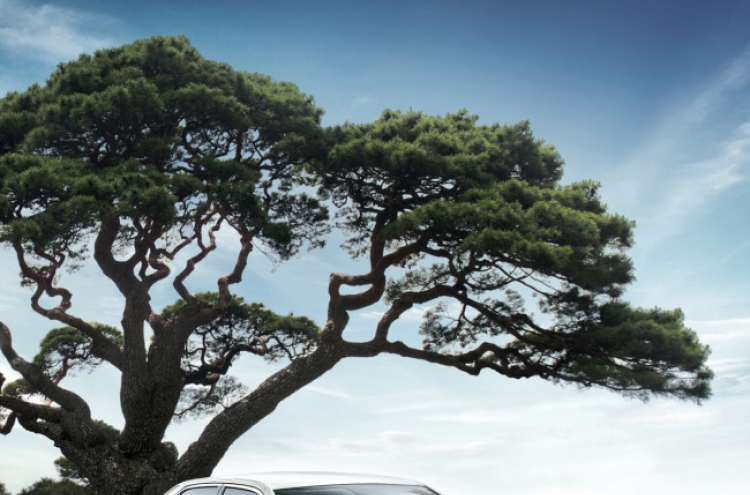 Chrysler 300C offers bold luxury
