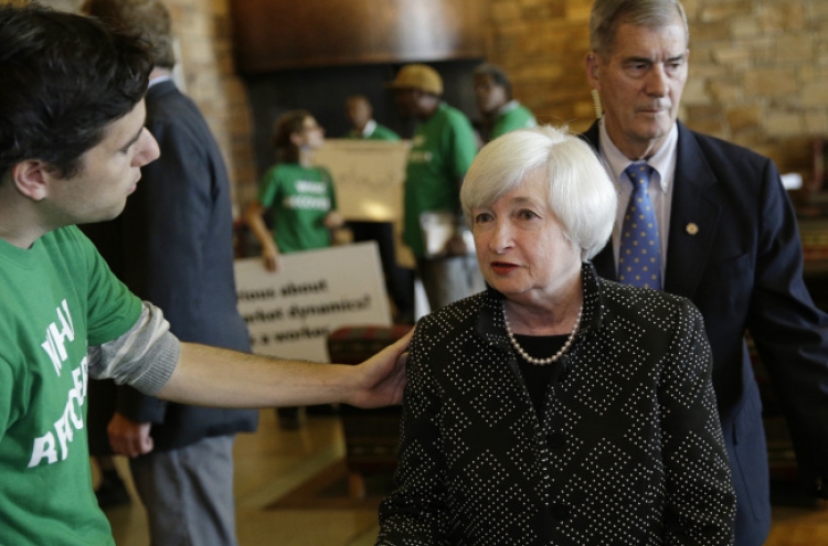 Yellen signals uncertainty about a rate increase