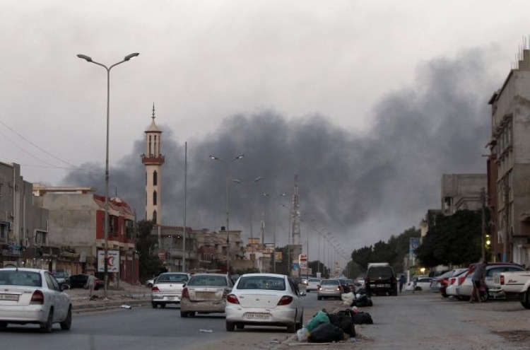 Libyan Islamists seize Tripoli airport