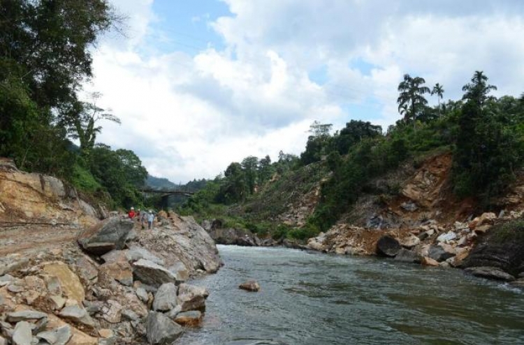 Dam-hit Sri Lankans to get their own ‘Bridge on River Kwai’