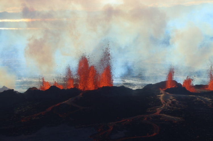 (Photo News) Volcanic eruption